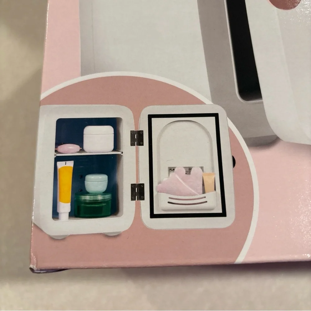 Flawless Beauty Mini Fridge - White and Pink